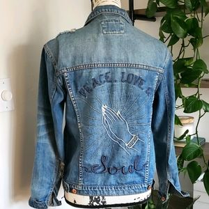 Forever 21 denim embroidered jacket size Small
